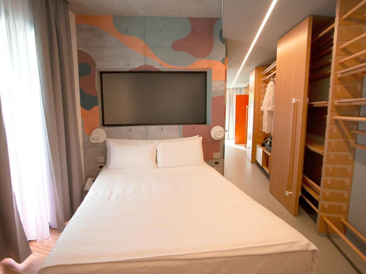 Demo Hotel Design Emotion Rimini Kültér fotó
