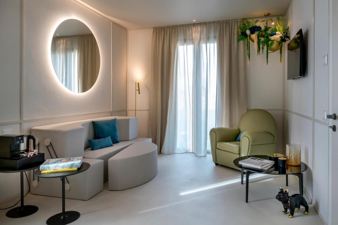 Demo Hotel Design Emotion Rimini Kültér fotó