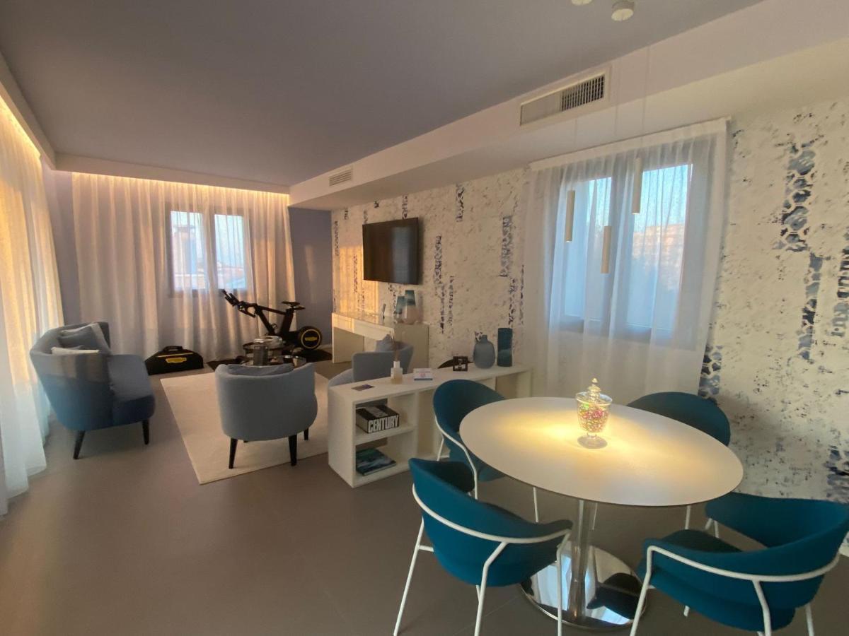 Demo Hotel Design Emotion Rimini Kültér fotó